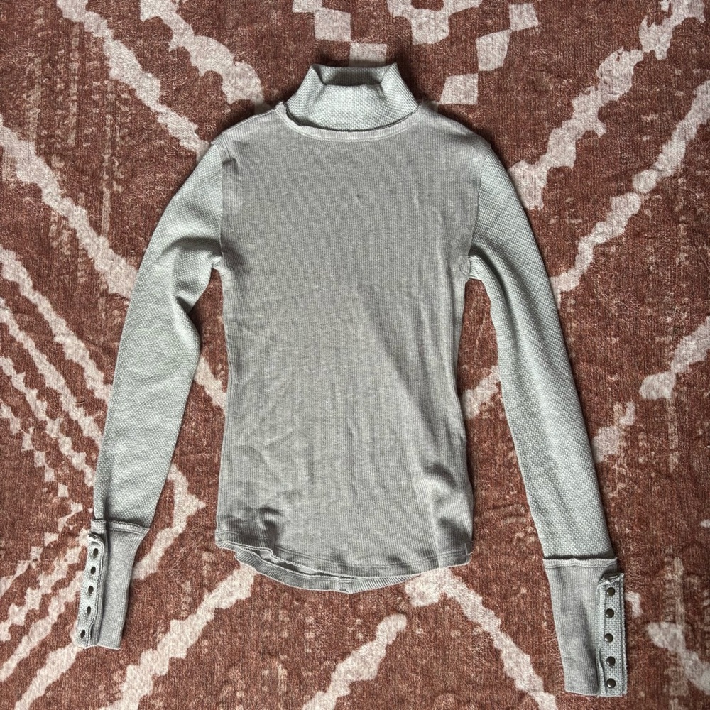We The Free Light Gray Long Sleeve Turtleneck